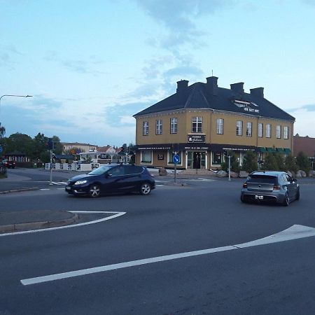 Paradlaegenhet Eskilstuna Exterior foto