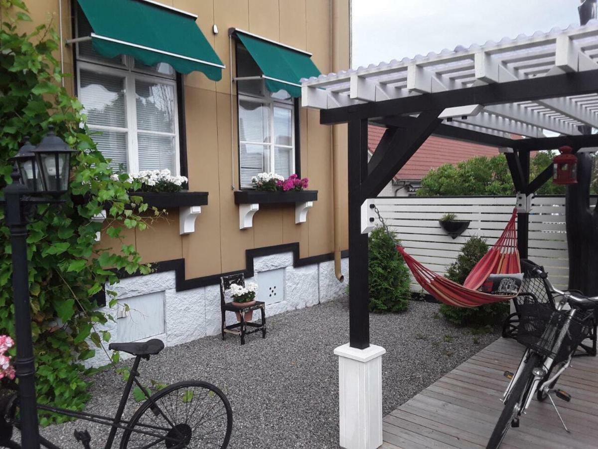 Paradlaegenhet Eskilstuna Exterior foto